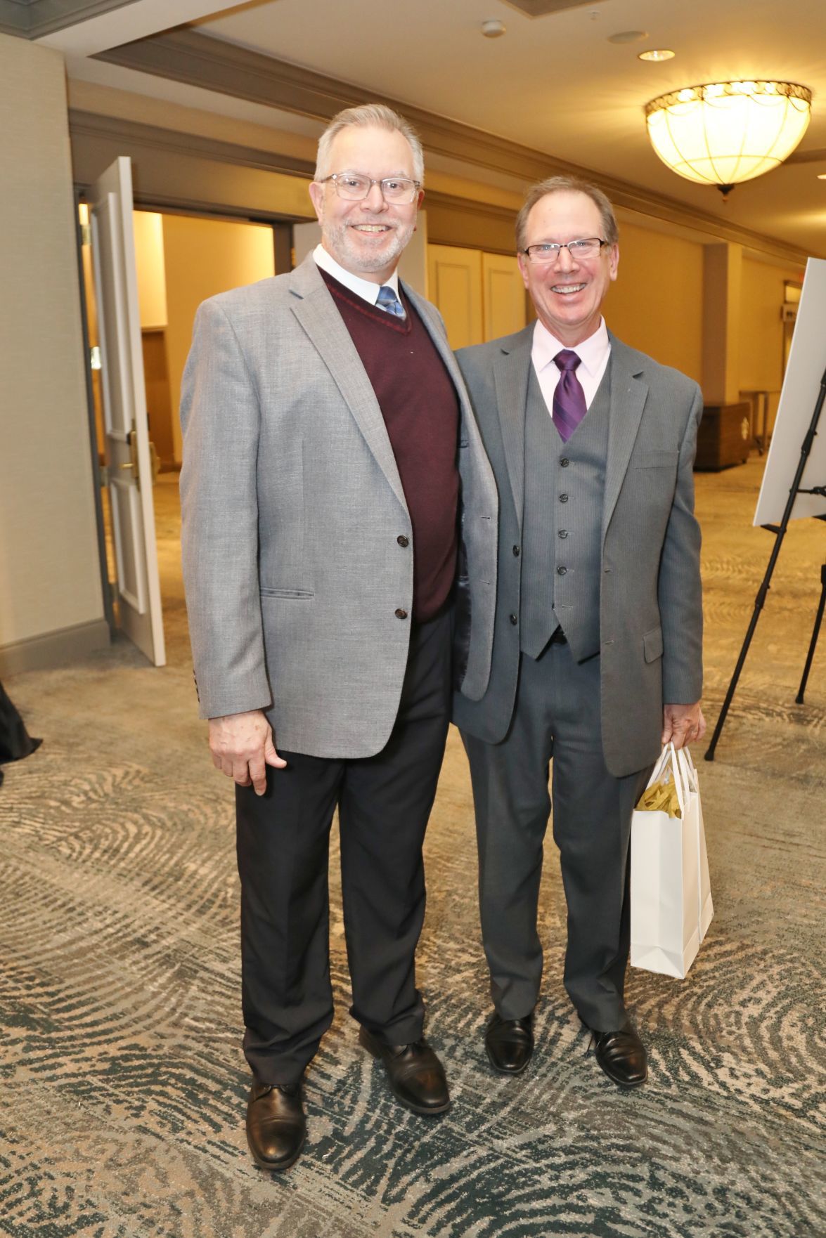 Bill Thomeczek Dewolf, Jay Thomeczek